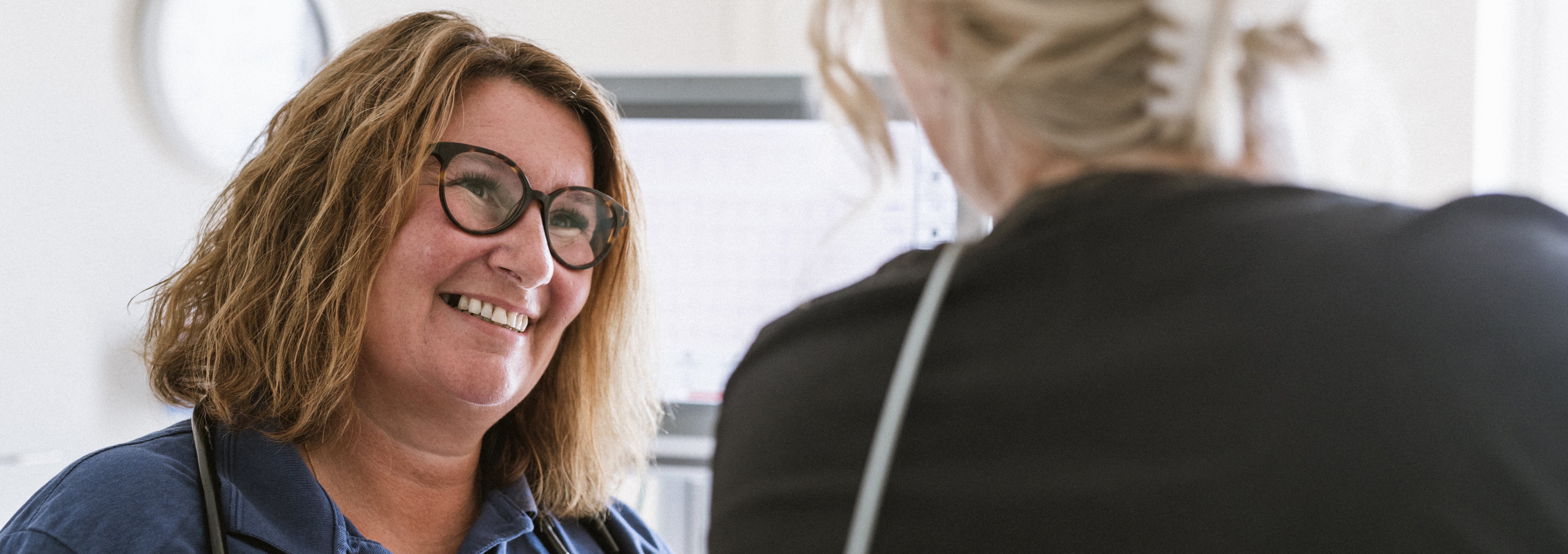 två medarbetare på capio två medarbetare på capio