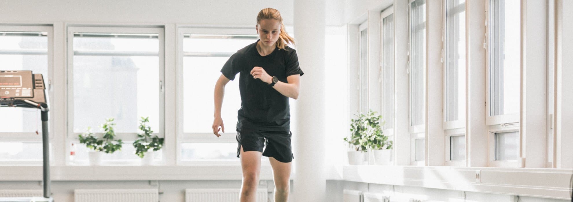 Idrottare gör hoppövningar