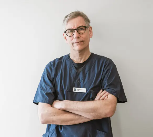 Illustration på människor som väntar på vård