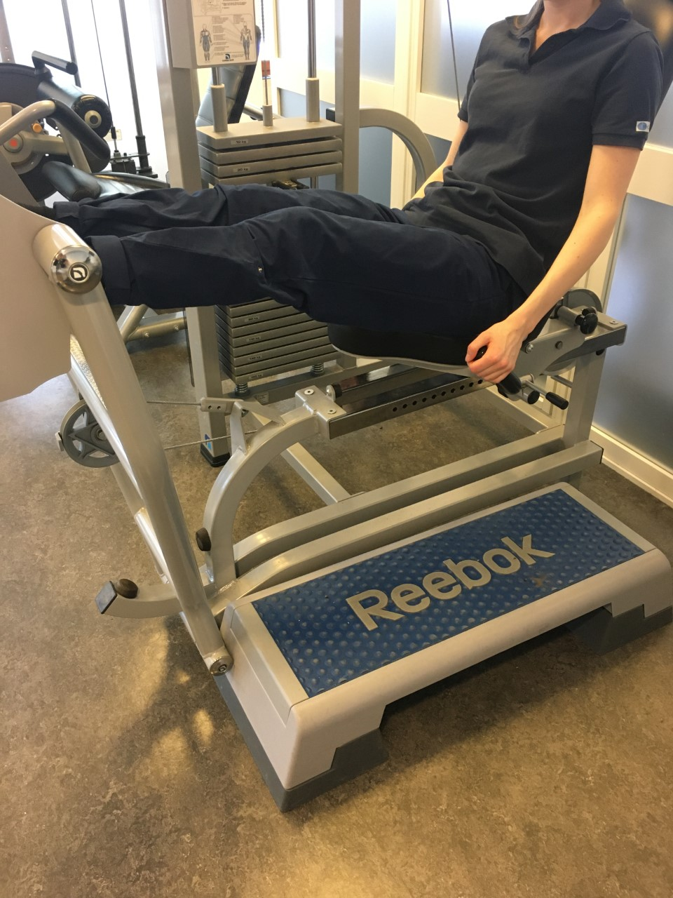 Benpress maskin, utstr&auml;ckt l&auml;ge.